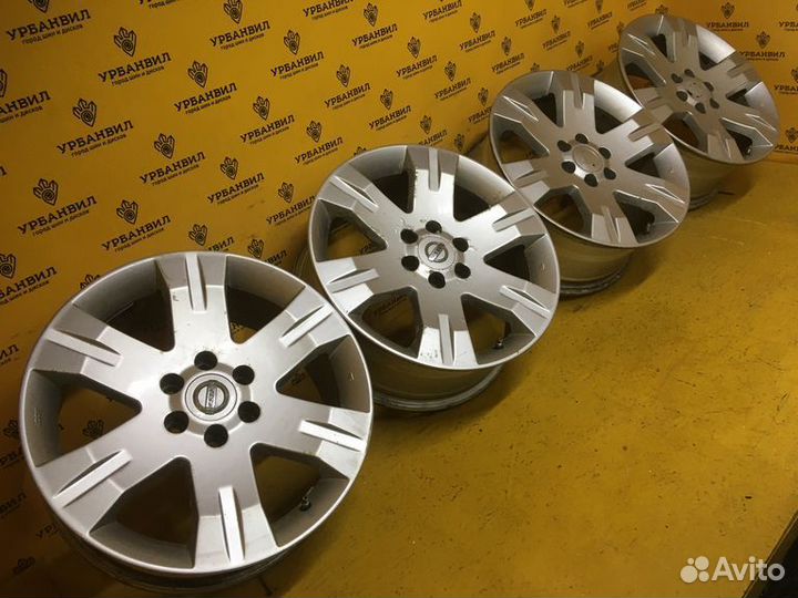 Диски Nissan 17 диаметр 6*114,3, цо 66,1