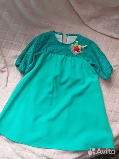 Платье для девочки в отличном состоянии 116-128