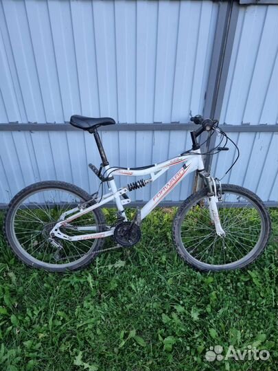 Велосипед Forward Cyclone 686