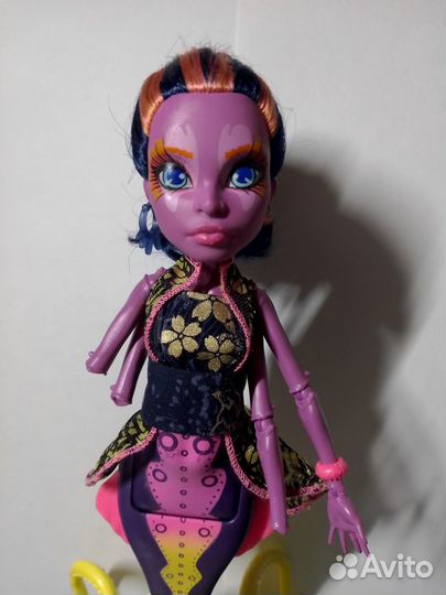 Кукла монстер хай