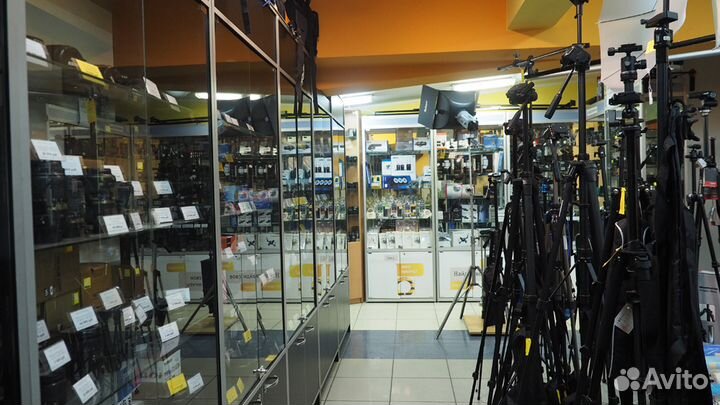 Бленда для объектива Canon 85/1.8 usm ET-65III