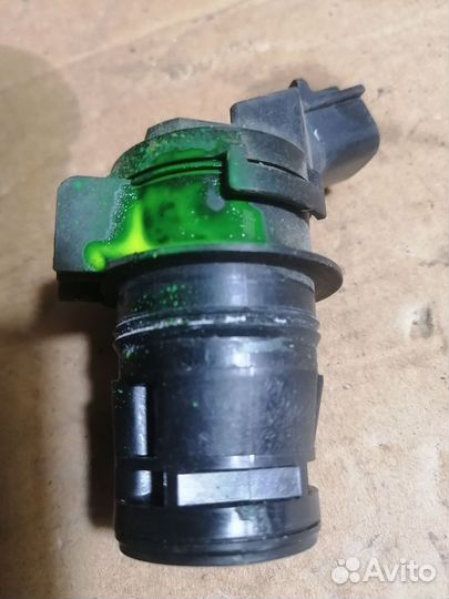 Насос омывателя лобового стекла Mazda 3 бк