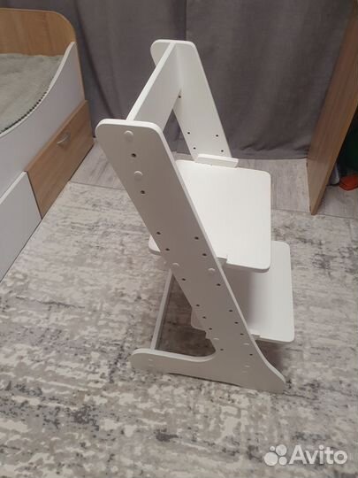 Детский растущий стул