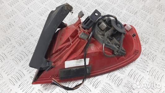 Фонарь задний левый audi A4 B8 (7NI08MX01)