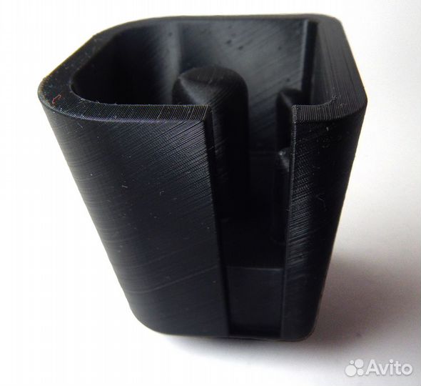 Крепление шторки багажника на Ssangyong kyron