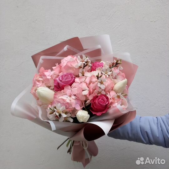 Доставка цветов и букетов