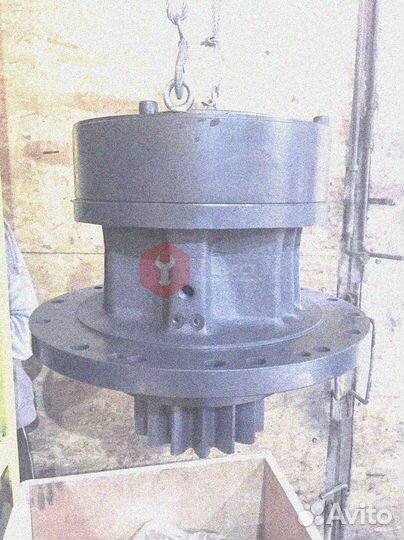 Редуктор поворота Hitachi ZX500LC-3 9180779