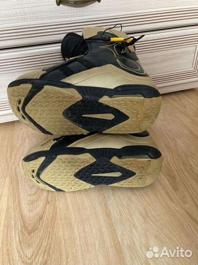 Сноубордические ботинки burton