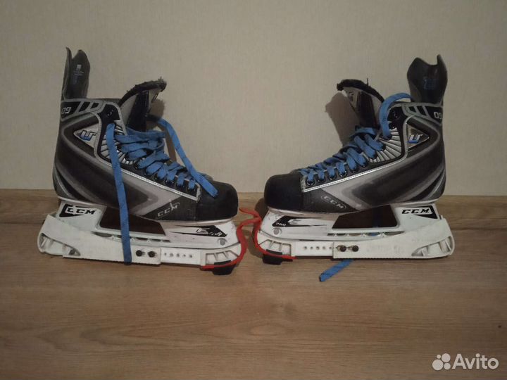 Профессиональные хоккейные коньки ссм