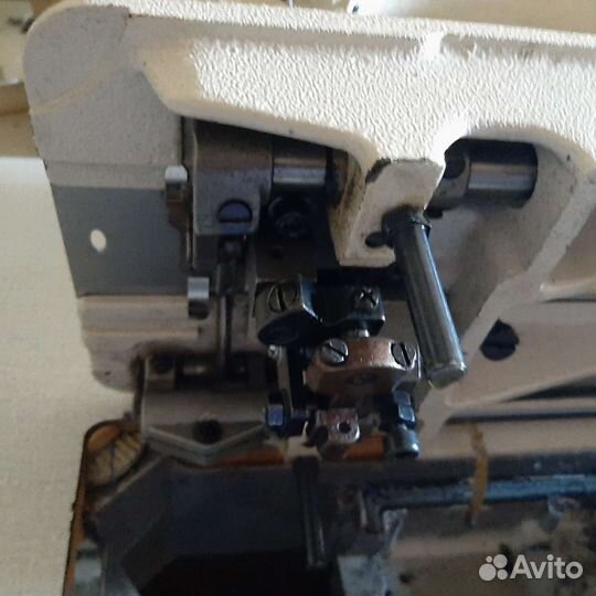 Швейная машина Zoje 200