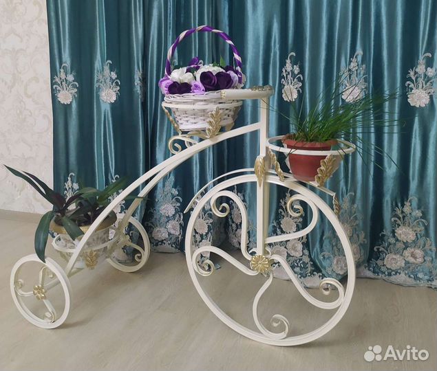 Кованые подставки для цветов