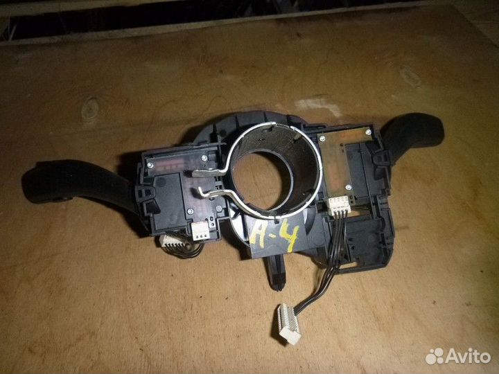 Переключатель подрулевой в сборе audi A4 B8 2007