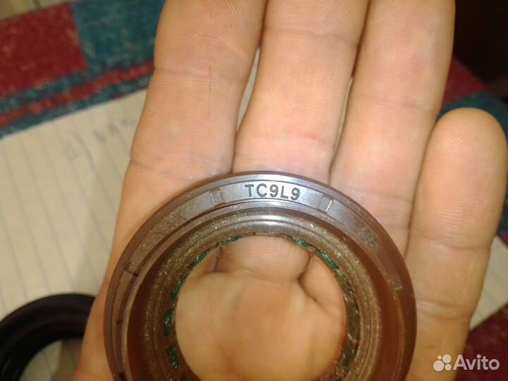 Сальник U340E