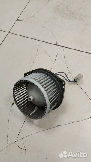 Моторчик отопителя Nissan Primera