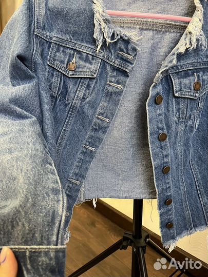 Джинсовая куртка