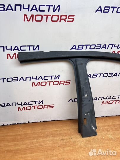 Volkswagen Polo 5 боковина кузова правая
