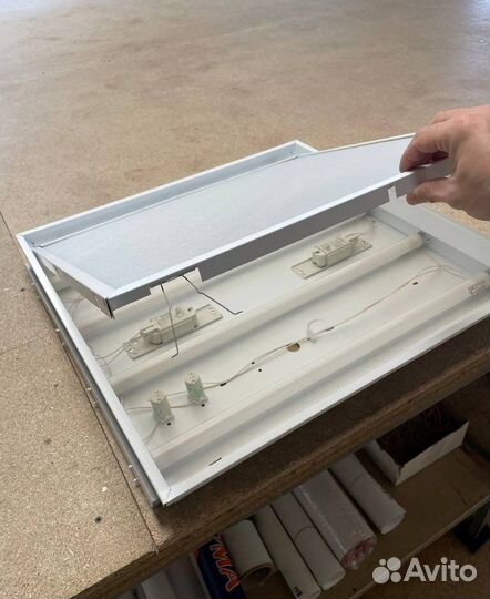 Люминесцентный светильник для Армстронг