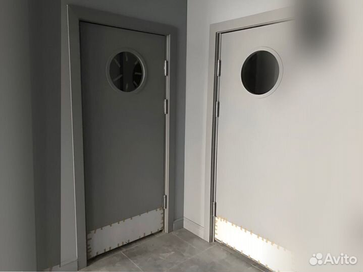 Барная дверь