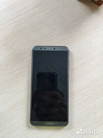 Телефон Huawei Honor 9 lite
