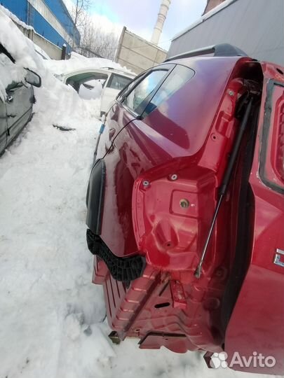 С нового DongFeng h30 зад/четверть/панель задка