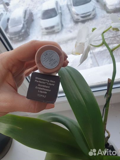 Жидкий хайлайтер Becca