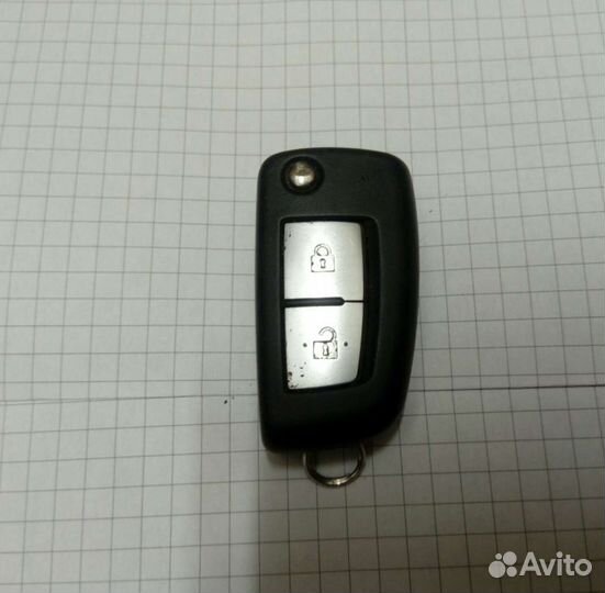 Ключ автомобиля ниссан
