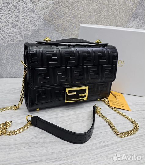 Сумка Fendi кожа 22 см