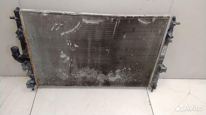Радиатор системы охлаждения Renault Duster