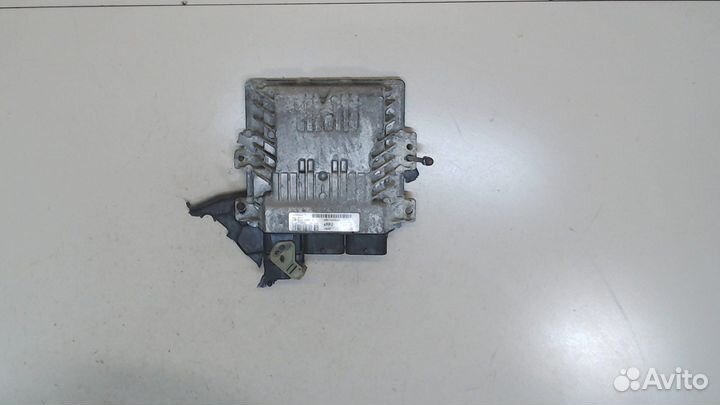 Блок управления двигателем Ford Focus 3, 2012