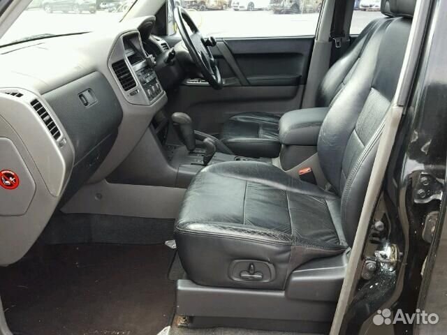 Разбор на запчасти Mitsubishi Pajero / Montero