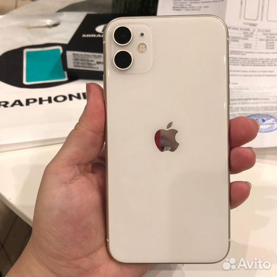 iPhone 11, 64 гб