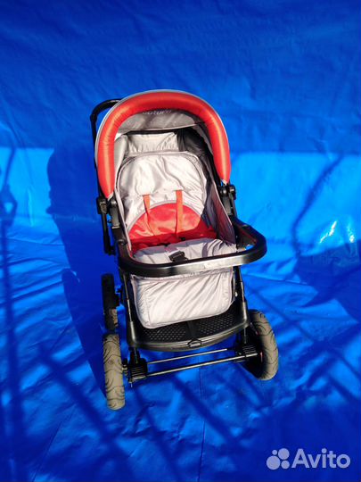 Продаётся детская коляска Adamex saturn