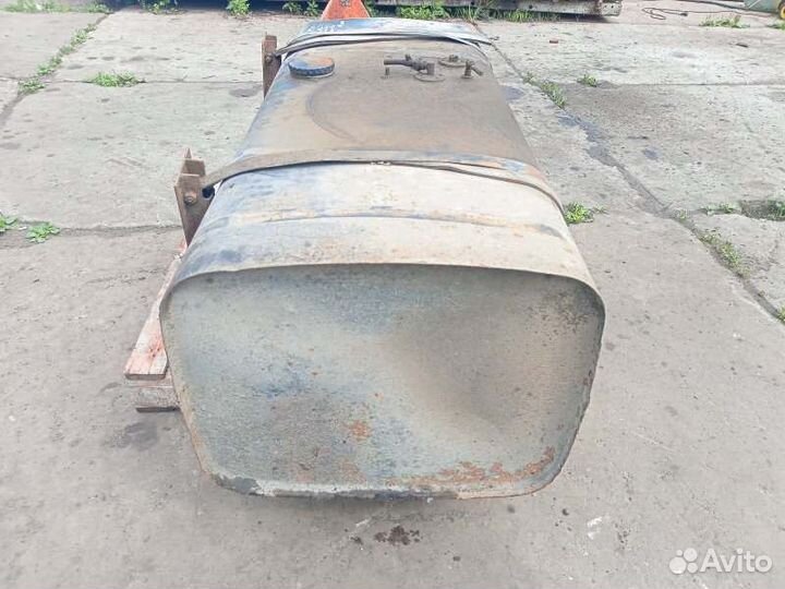 Бак топливный Mercedes Lk 1317 676.034 OM366A 1991