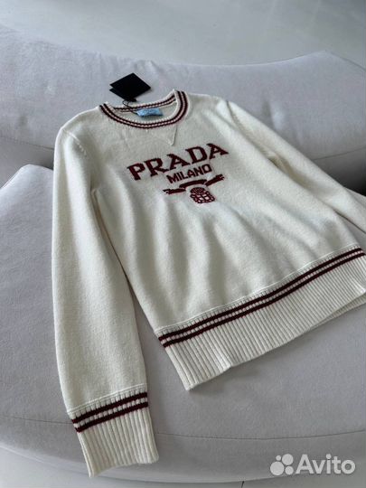 Prada свитер стильный (тренд 2024)