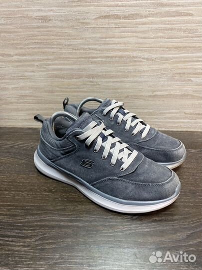 Кроссовки Skechers размер 42