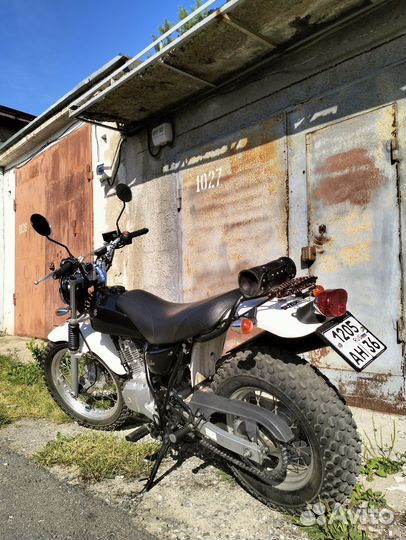 Suzuki Van Van 200