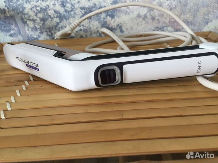 Утюжок-волюмайзер Rowenta