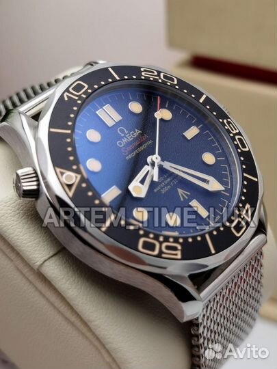 Мужские часы Omega seamaster diver 300M 007