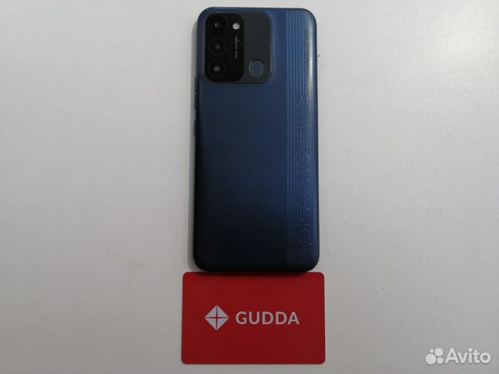Телефон, tecno Spark 8C 4/64 гб