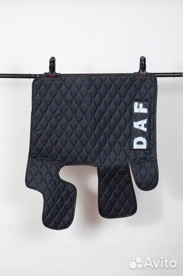 Ковры из экокожи