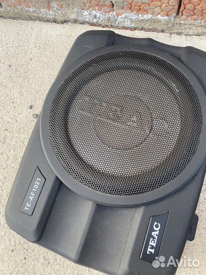 Продаю активный subwoofer teac teaf 1021