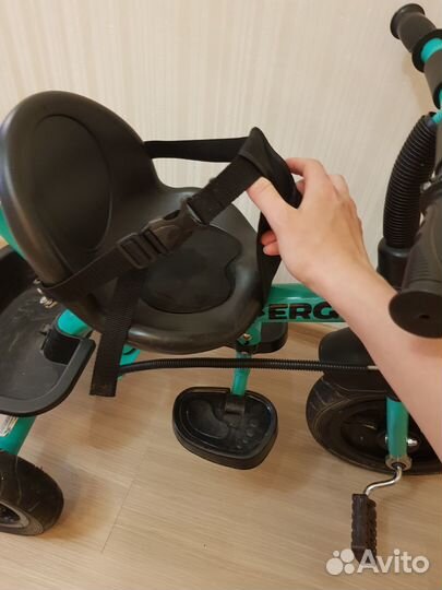 Детский велосипед с родительской ручкой