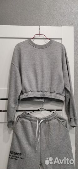 Спортивный костюм женский