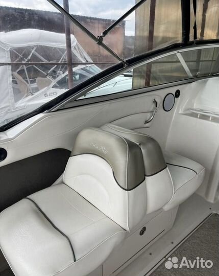 Sea Ray 215 Weekender