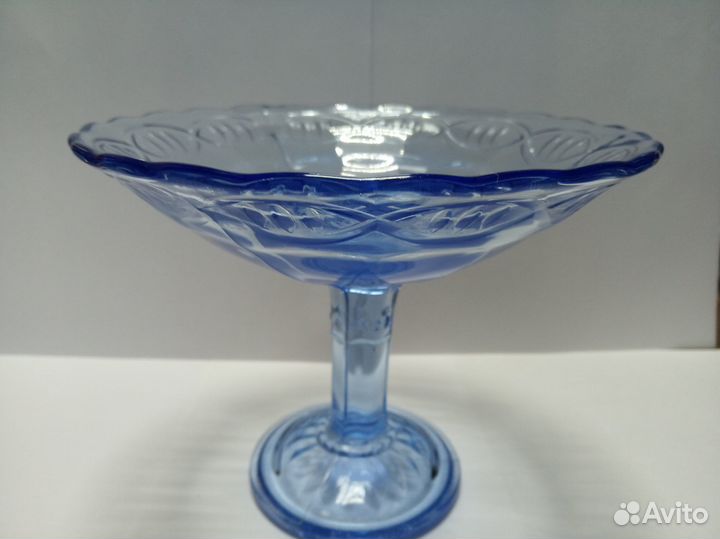 Ретро вазочка на ножке. Цветное стекло СССР