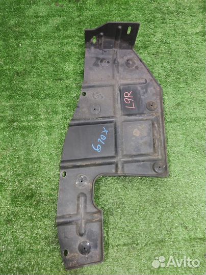 Пыльник двигателя боковой правый Ssangyong Actyon