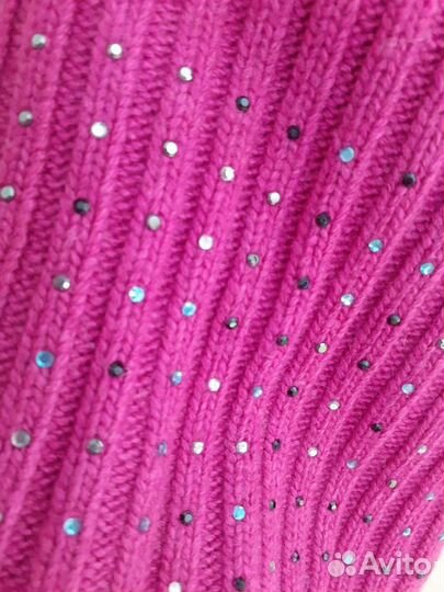 Шапка вязаная со Swarovski и натуральным помпоном