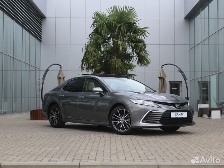 Toyota Camry 2.5 AT, 2023