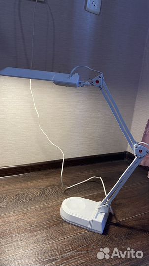 Лампа настольная