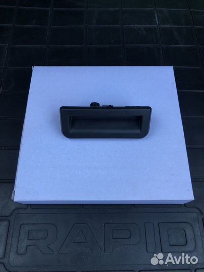 Кнопка открывания багажника Skoda